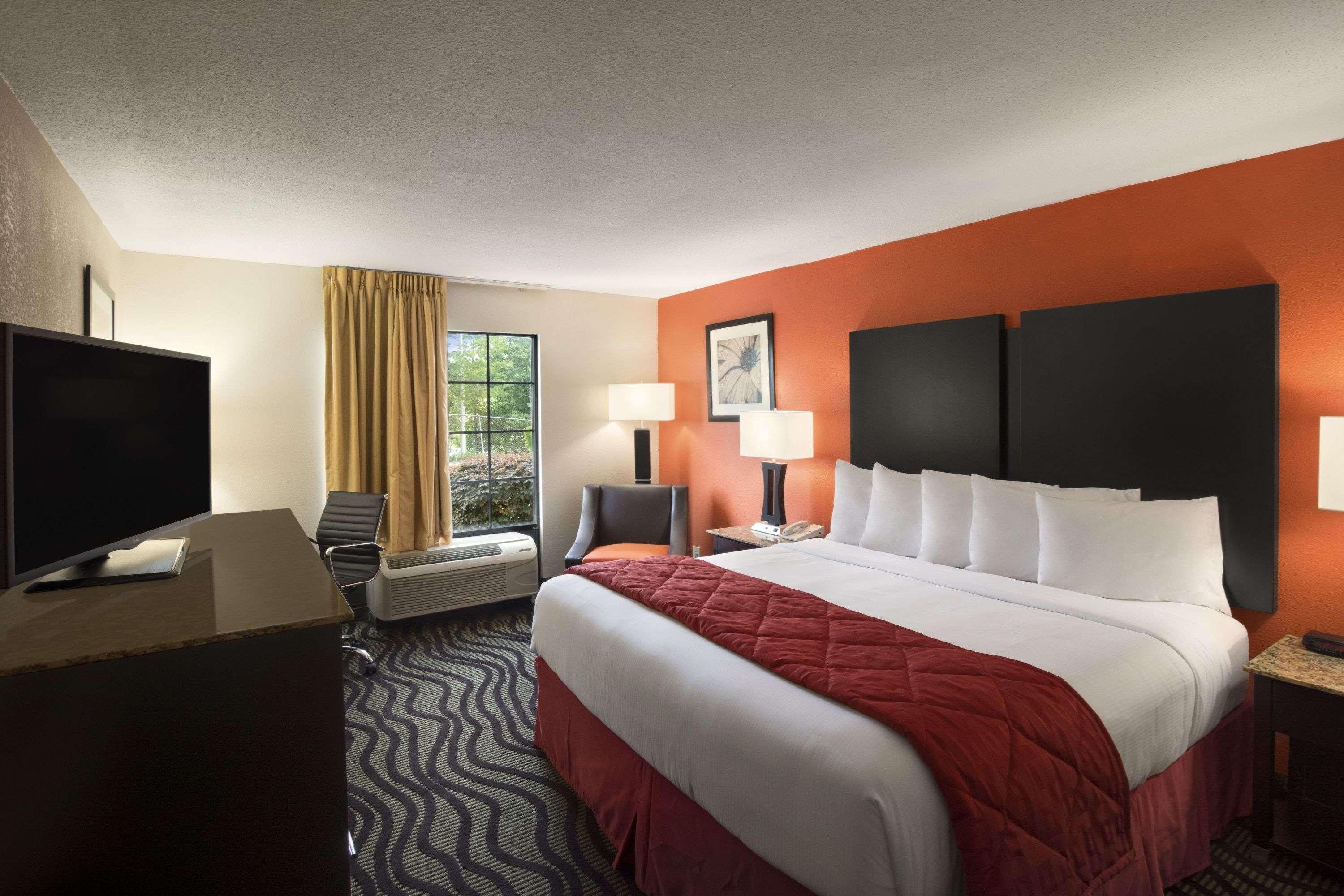 Days Inn By Wyndham Rome Downtown Extérieur photo